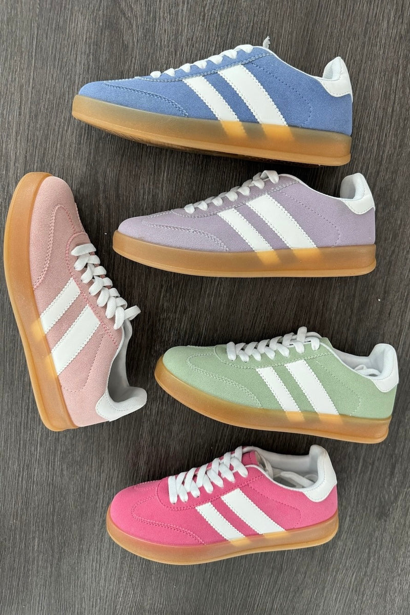 womens casual sneakers