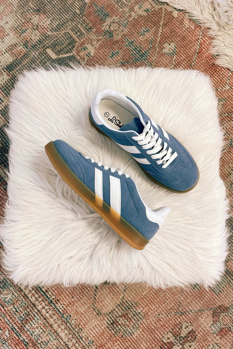 womens casual sneakers