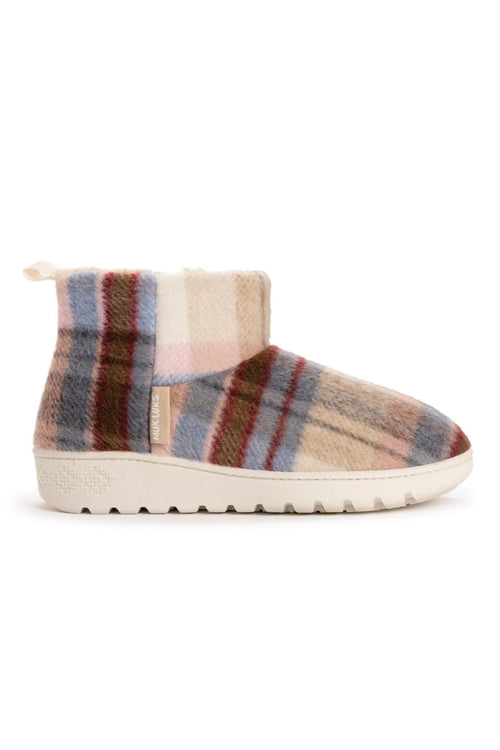 Muk Luks slipper booties indoor and outdoor