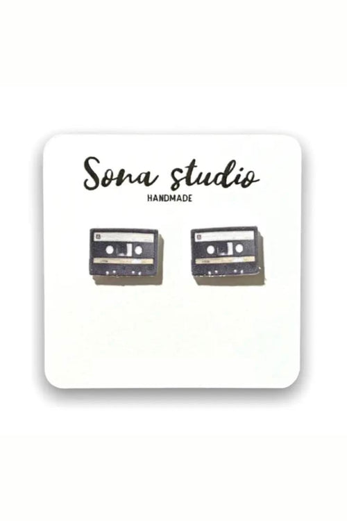 vintage stud earrings