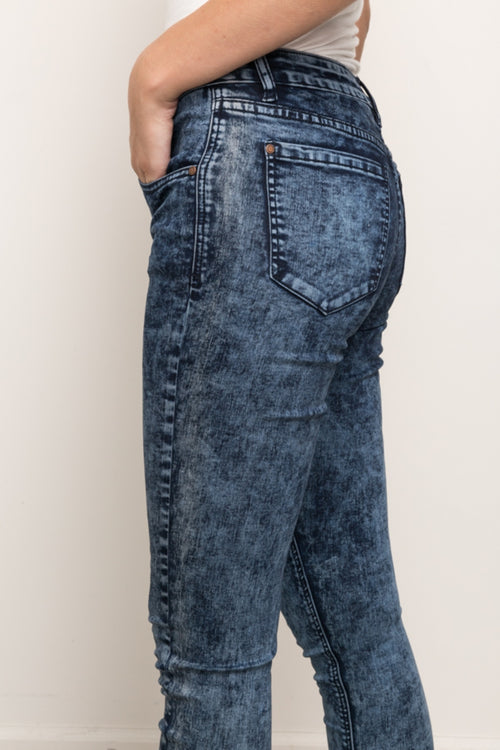 womens vintage jeans  Edit alt text